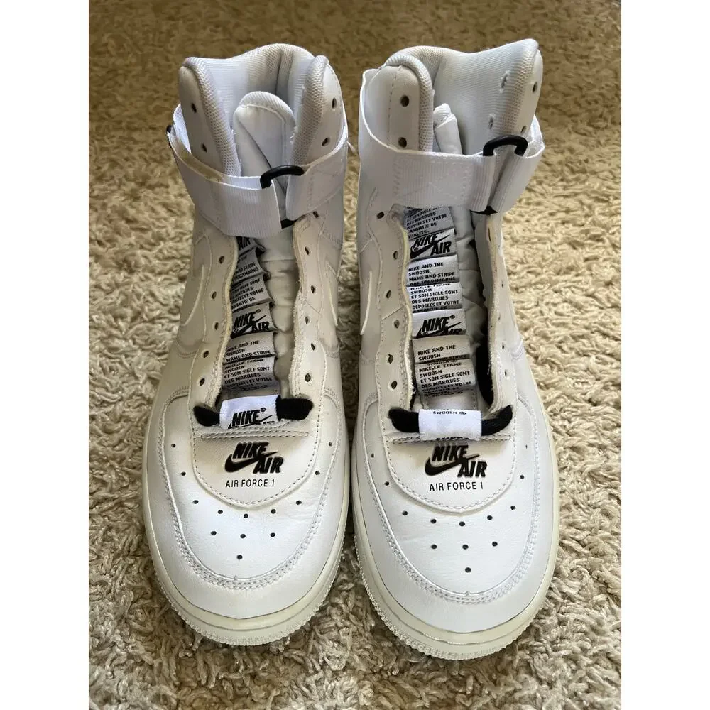 Nike Air Force 1 High LV8 Triple White Size 6 Youth Small
